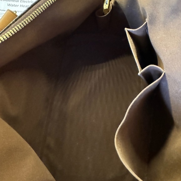 Louis Vuitton Alma - Picture 6 of 15